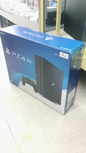 PS4Pro“CUH-7000B B01”買い取りました！