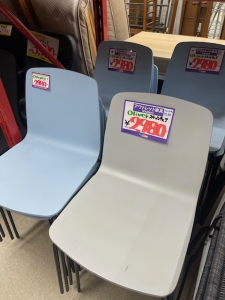 オリバーの椅子　新入荷！
