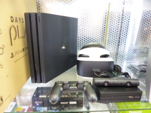 PlayStation4 Pro+PlayStation VR Special Pack CUHJ- 10024 中古美品♪